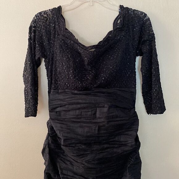 Alex Evenings Black Ruched Trumpet Gown - Picture 3 of 6